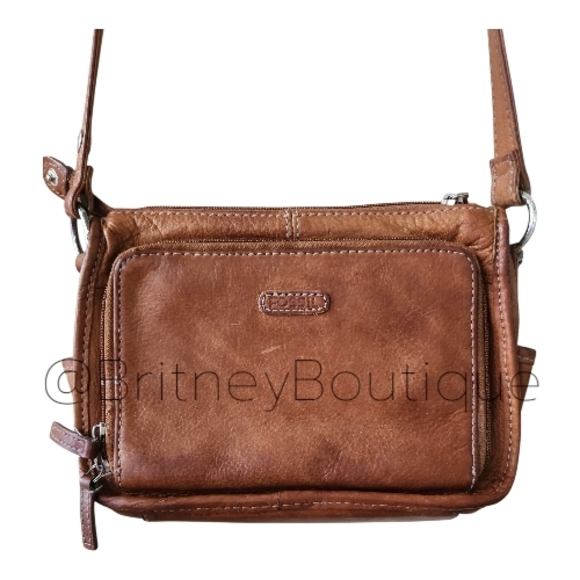 Fossil Handbags - VINTAGE 90S Fossil | Leather Crossbody Bag